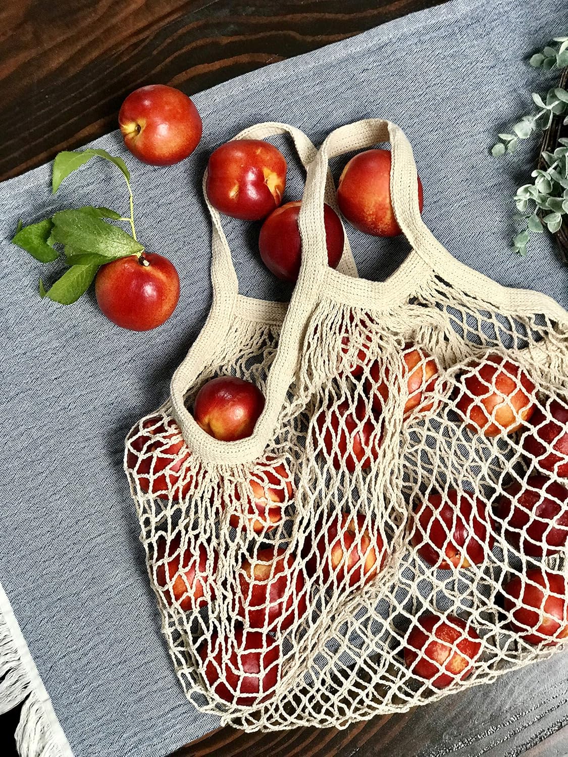 4-Pack Reusable Beeswax Wraps with Produce Bag & 2 Beeswax Bars – Eco-Friendly Set