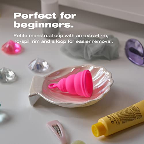 Intimina Lily Cup One - Collapsible Disposable Menstrual Cups for Beginners, Small Menstrual Cup
