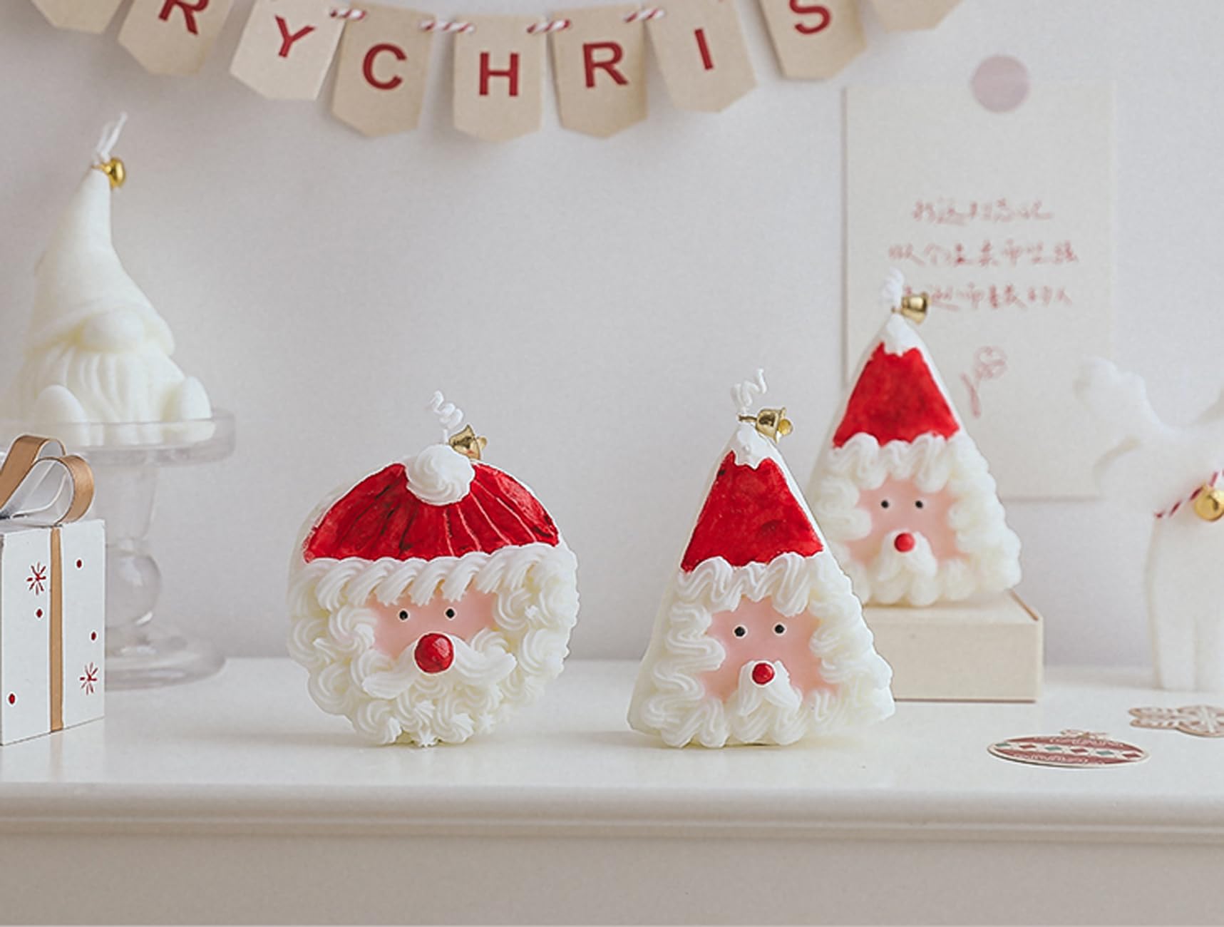 Christmas Cake Scented Candle,110G Handmade Aroma Soy Wax Santa Claus Decorative Candle