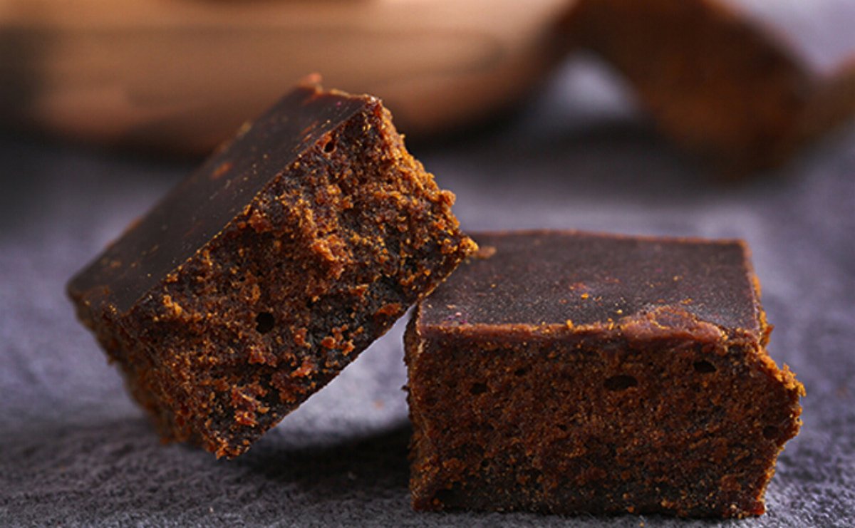 Yunnan specialty: handmade dark brown sugar for relieving the pain during menstrual