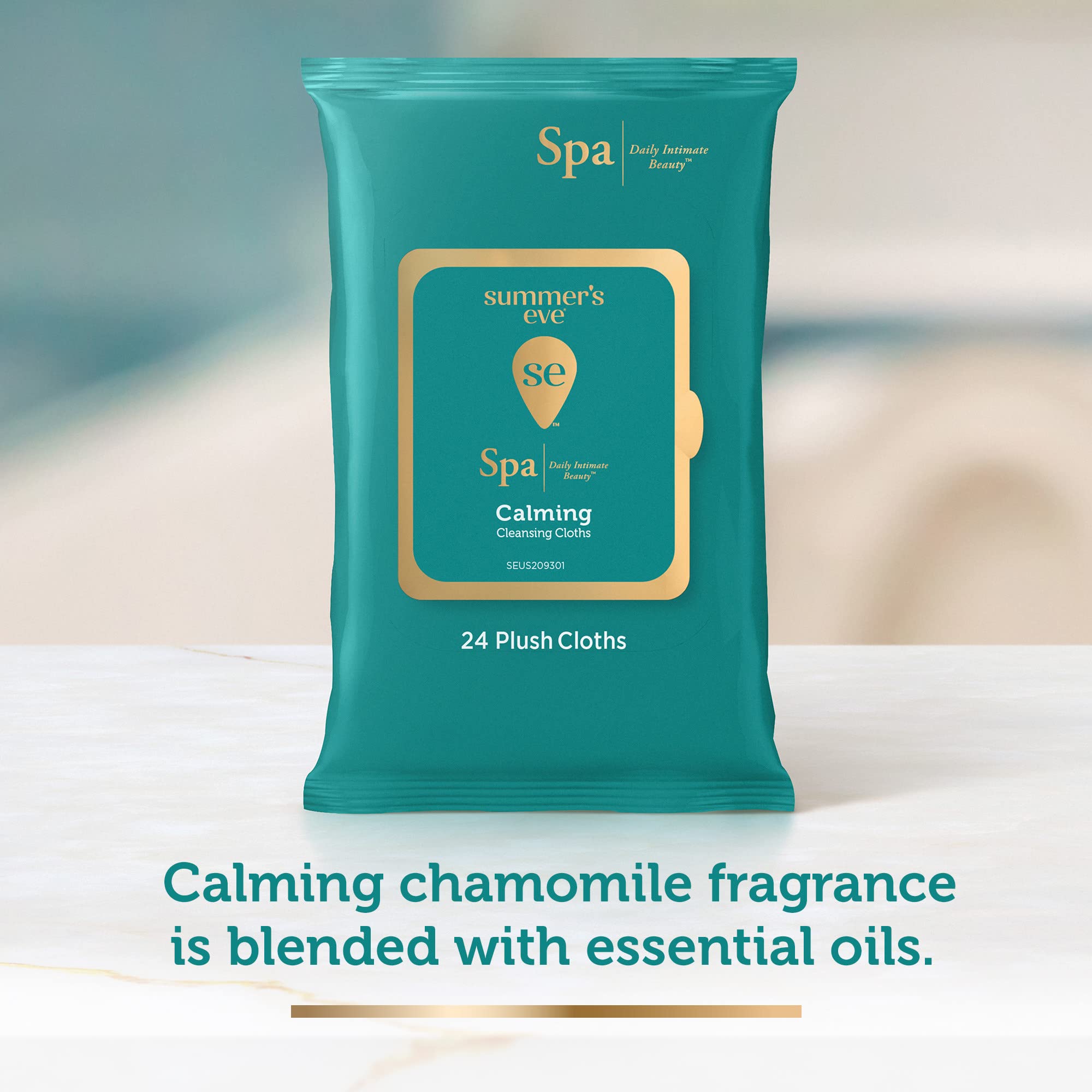 Summer's Eve Spa Calming Chamomile Feminine Wipes, 100% Plant Based*, pH balanced Plush Cloths