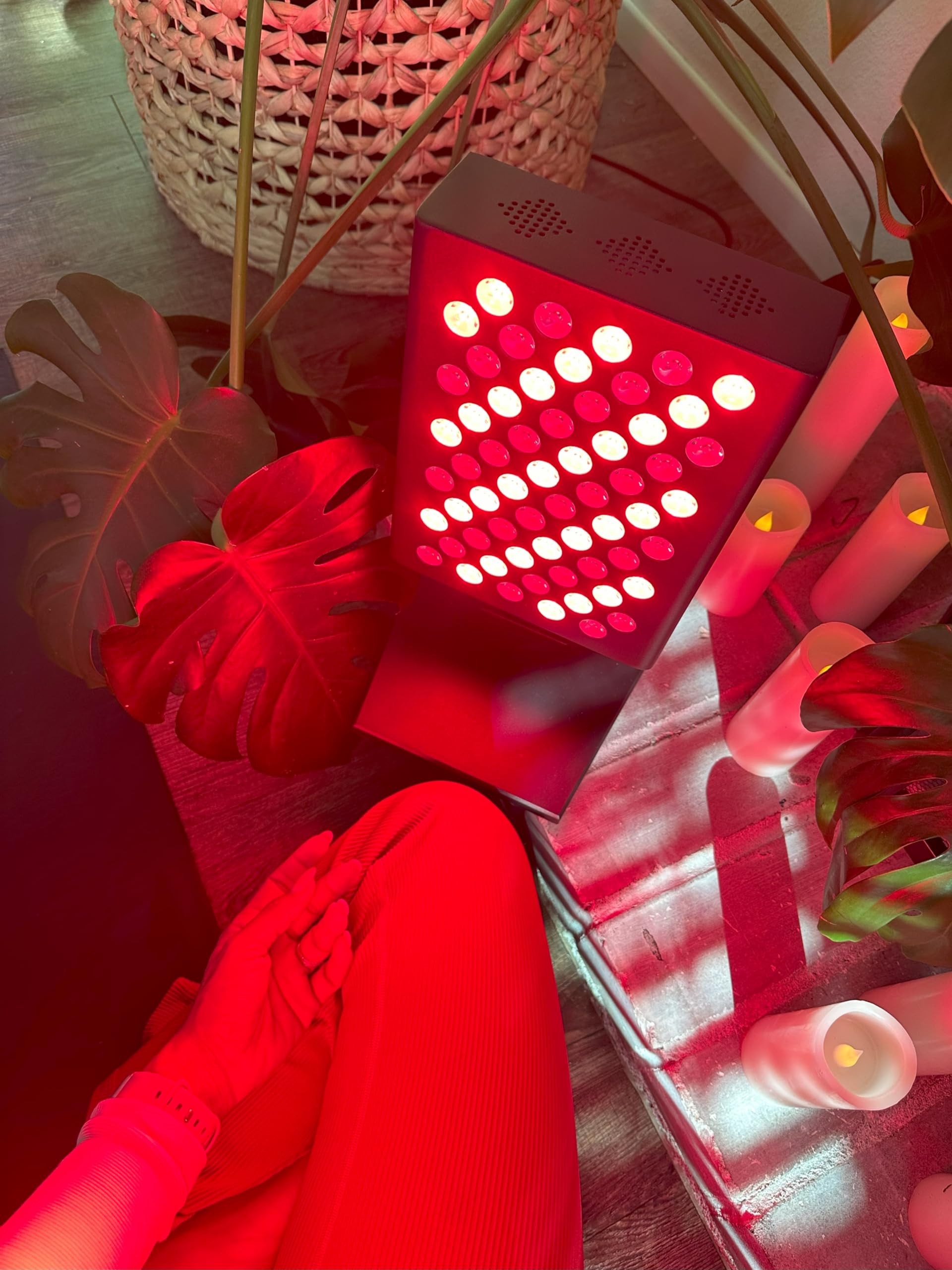 ADVARAYS Red Light Therapy Lamp: Infrared Heating Pad Pain Relief for Body 60 LEDs Panel Red Light