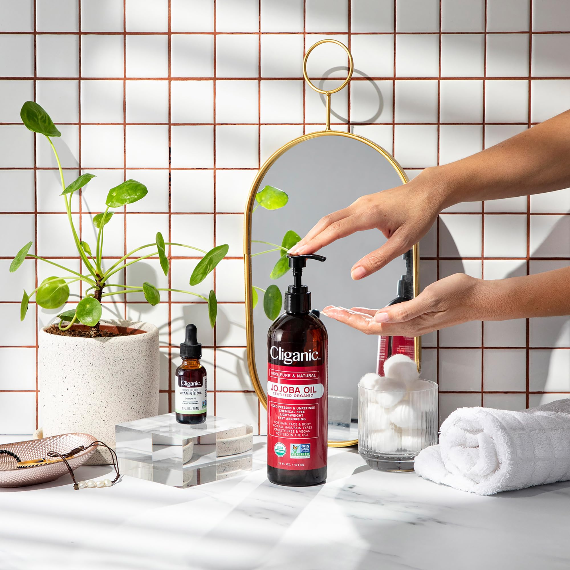 Cliganic USDA Organic Jojoba Oil 16oz with Pump, 100% Pure | Bulk, Moisturizing Oil